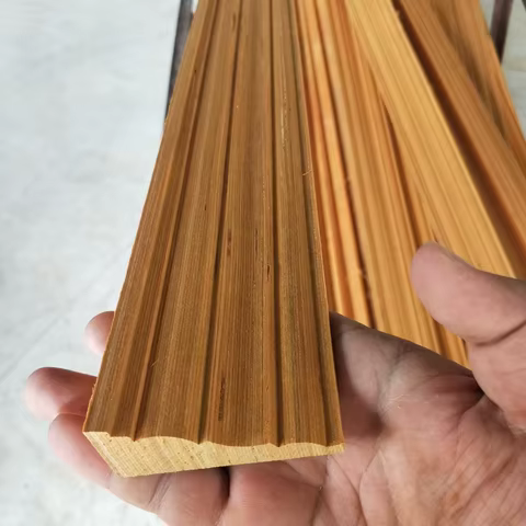 Wooden moulding 1